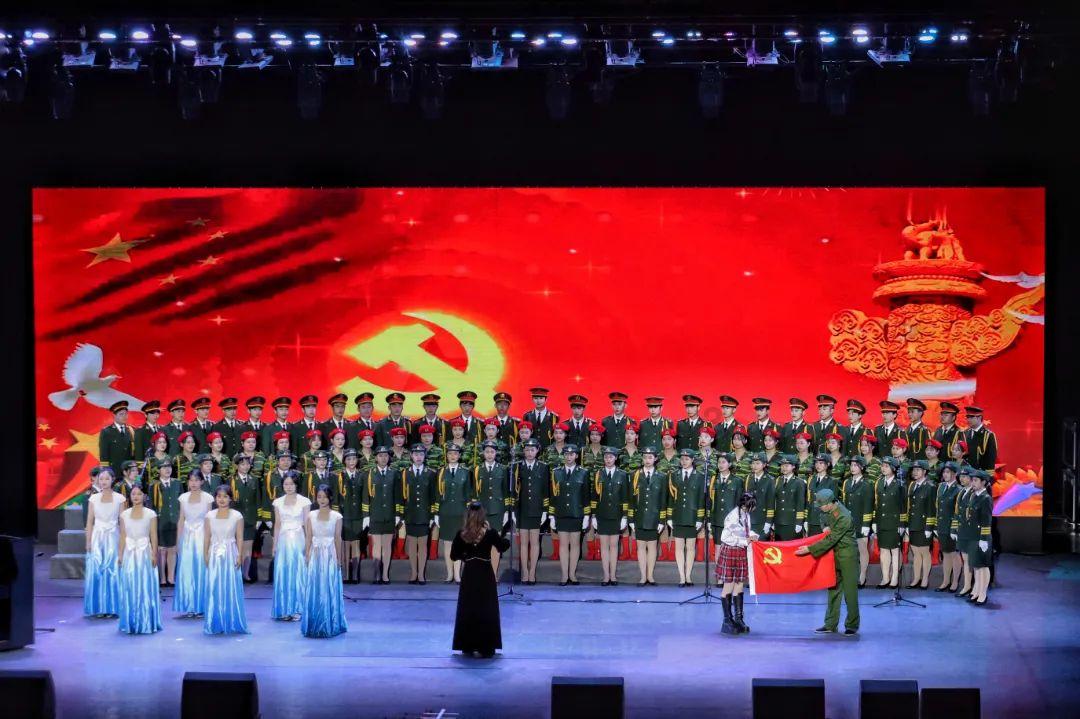 钟瑞庭——国家功勋 华人楷模